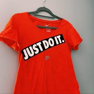 nike tee